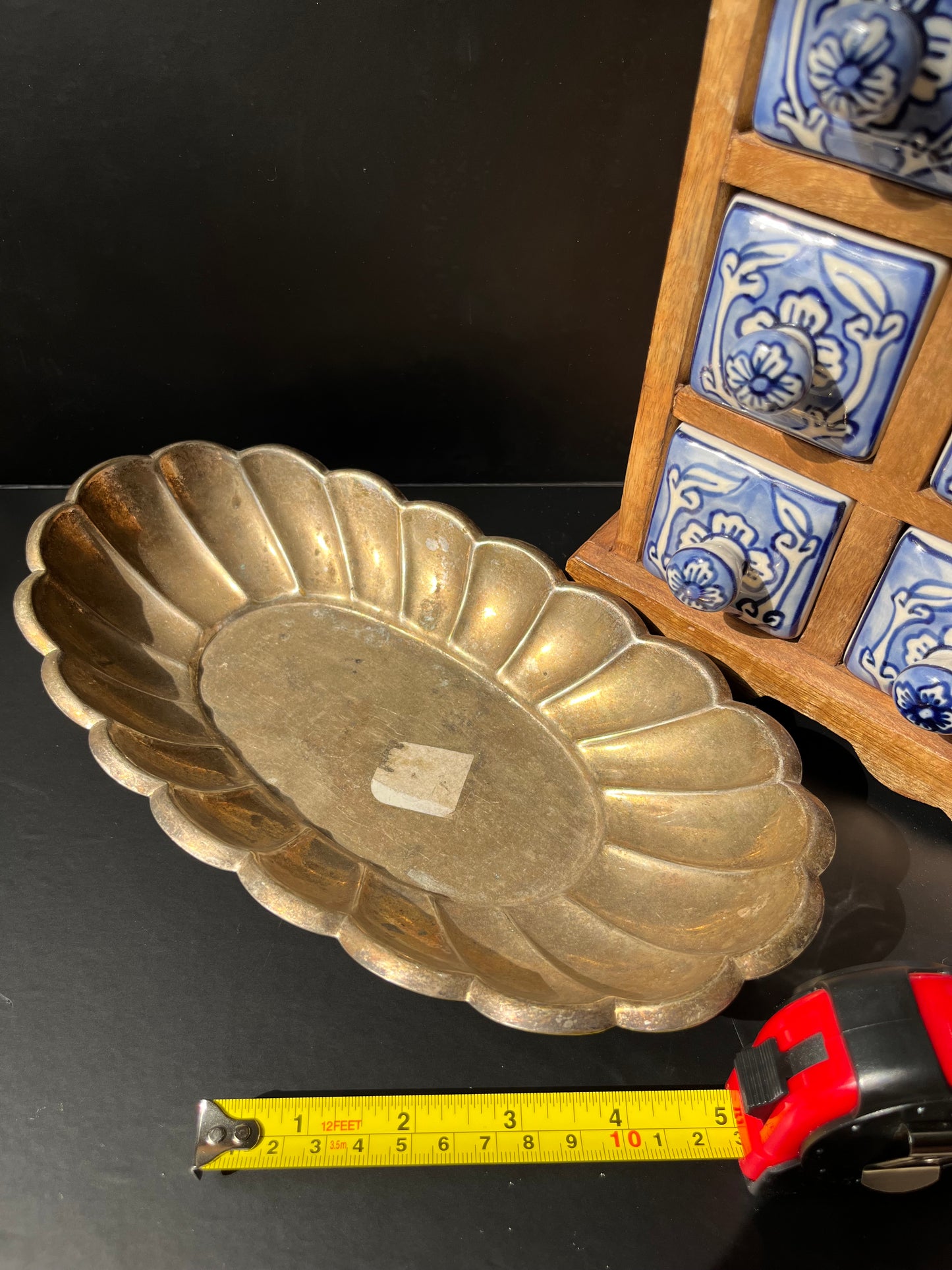 Vintage Silver Plated Tray with Scalloped Edges – Elegant Oval Catchall with Patina